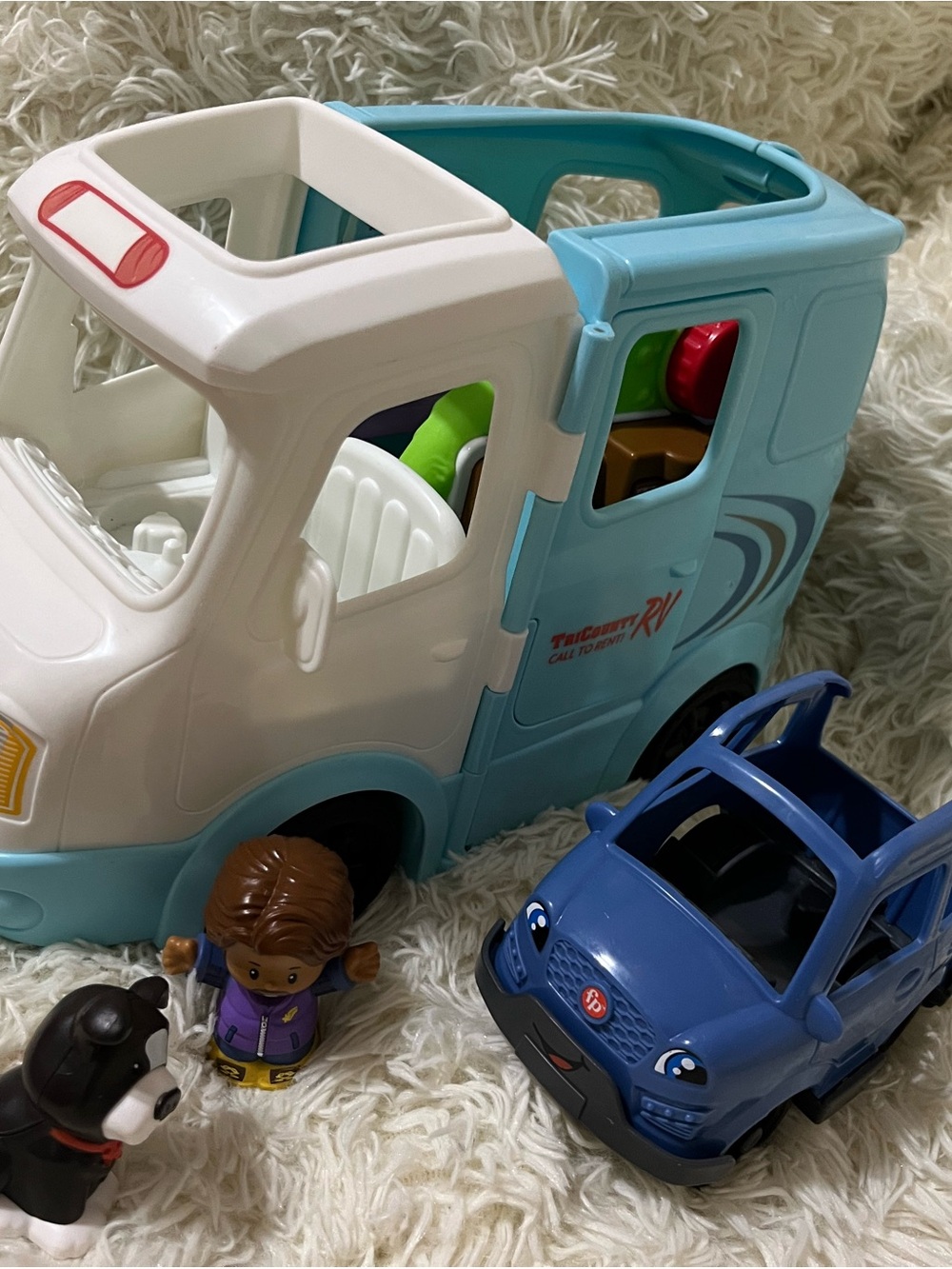 Fisher Price Little P Blue and White Kids RV Playset with Blue Car and Figures